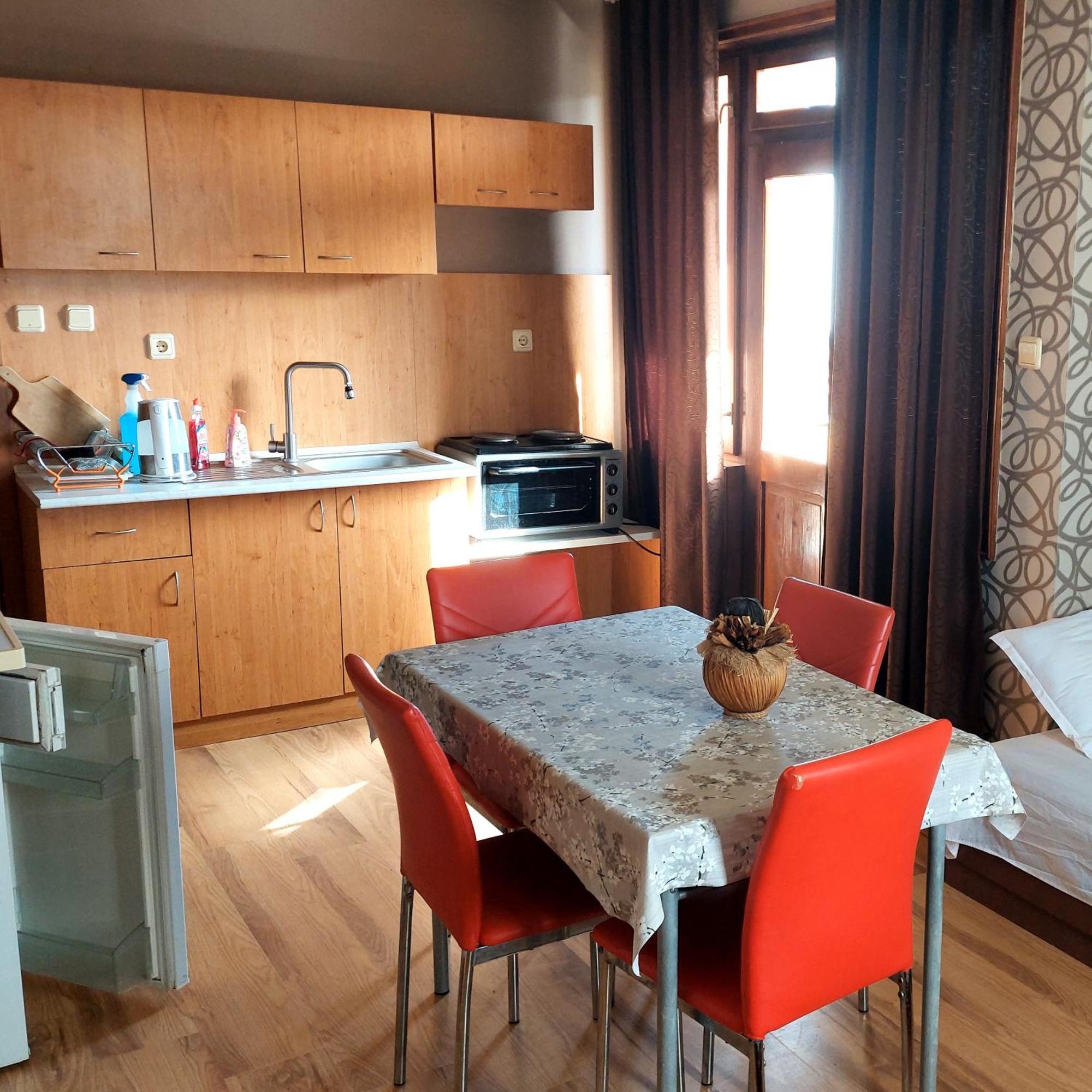 Hristovi Apartments & Studios Pomorie Eksteriør billede