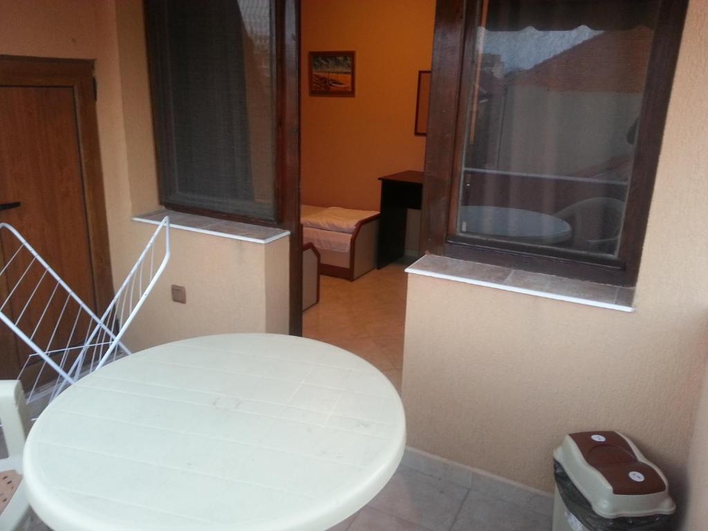 Hristovi Apartments & Studios Pomorie Værelse billede